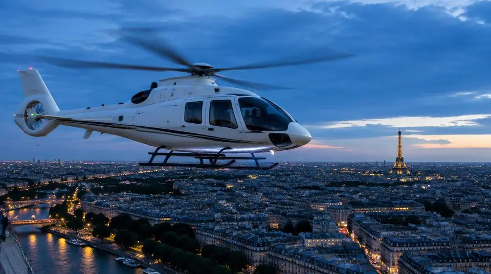 Hélicoptère au-dessus de la périphérie de Paris, tour Eiffel au loin